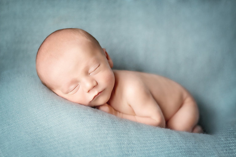 blackfalds newborn photographer, blue newborn photo, newborn photoshoot, red deer newborn photographer