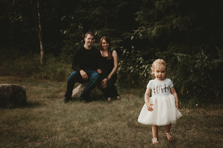 central alberta family maternity photos, Red Deer Photographer, Central Alberta Photographer, Family photos,